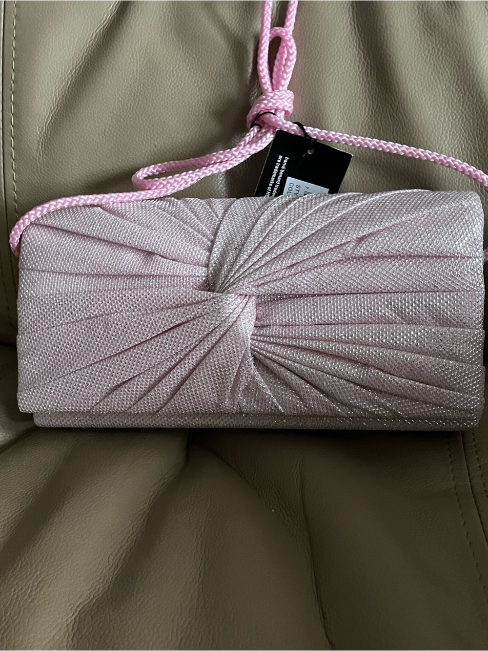 Harvé Benard Blush Pink Evening Clutch Purse NWT | Satin Pleated Knot Front Form - Picture 4 of 10